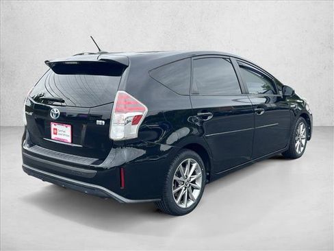 Used 2017 Toyota Prius V Five FWD image 2