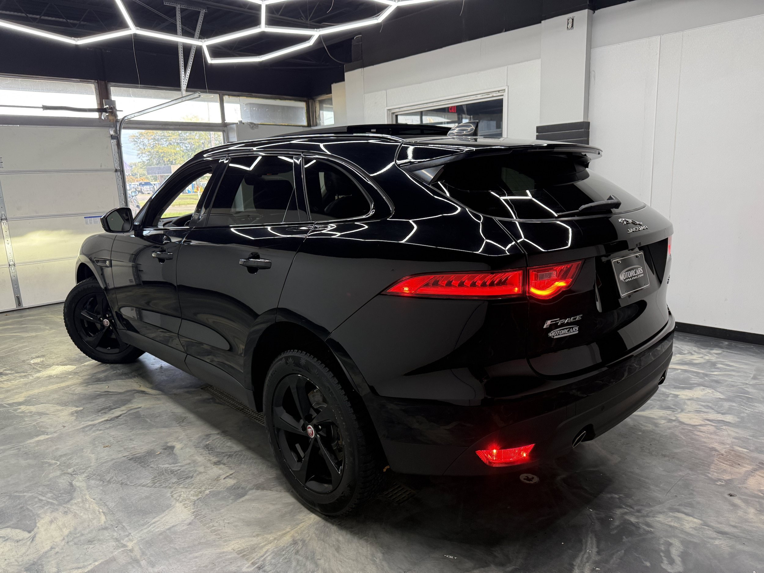 Used 2020 Jaguar F-PACE Prestige AWD/4WD image 6