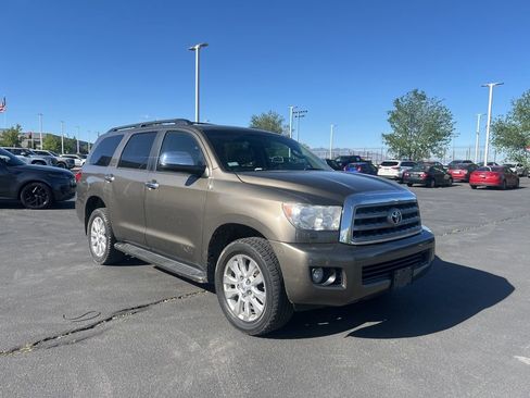 Used 2013 Toyota Sequoia Platinum AWD/4WD image 2