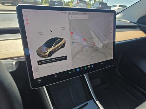 Used 2020 Tesla Model 3 Standard Range Plus RWD image 15