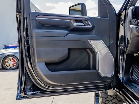 Used 2026 Chevrolet Silverado 2500 High Country w/ High Country Premium Package AWD/4WD image 37