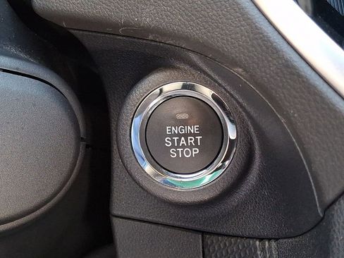 Used 2023 Subaru Forester Premium AWD/4WD image 25