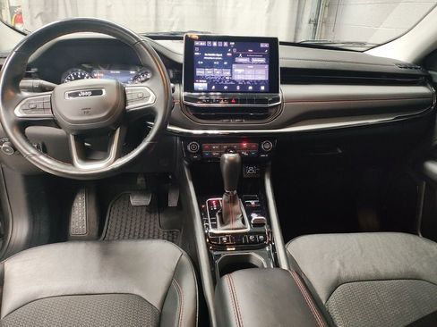 Used 2022 Jeep Compass Trailhawk w/ Trailhawk Convenience Group image 30