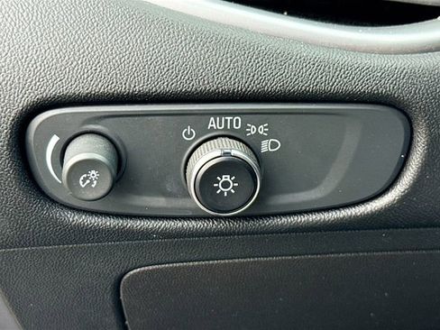Used 2023 Chevrolet Malibu LT FWD image 10