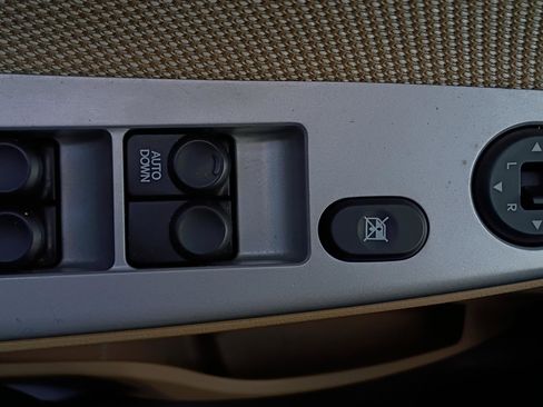 Used 2012 Hyundai Accent GLS image 34