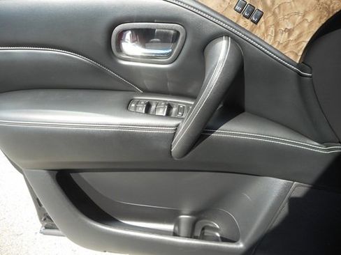 Used 2021 INFINITI QX80 Premium Select image 11