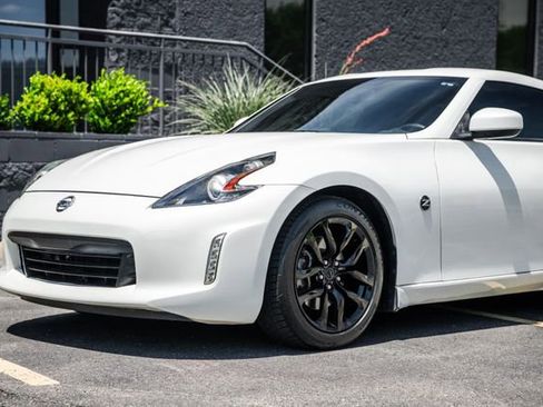 Used 2013 Nissan 370Z Coupe RWD image 52