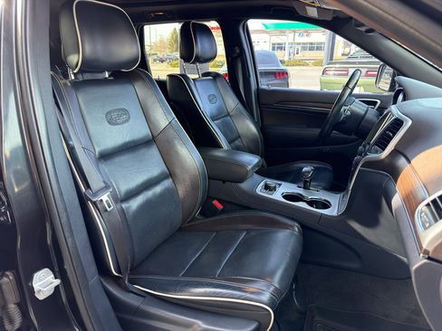Used 2015 Jeep Grand Cherokee Overland image 13