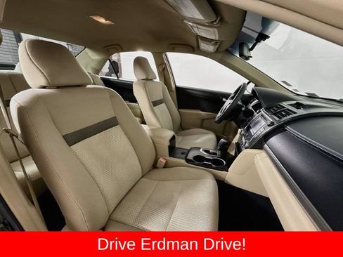 Used 2014 Toyota Camry LE FWD image 24