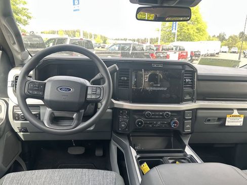 New 2025 Ford F250 XLT w/ Black Appearance Package image 8