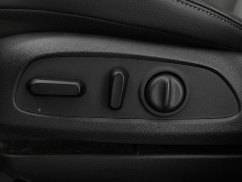 Used 2024 Buick Encore GX Preferred w/ Comfort Package FWD image 8