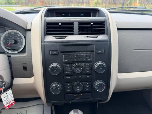 Used 2008 Ford Escape XLS FWD image 13