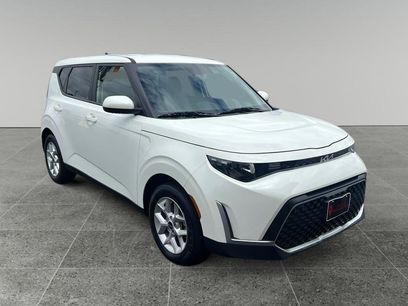 Used 2025 Kia Soul S