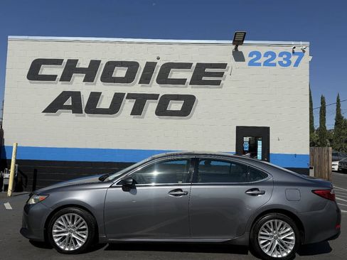 Used 2013 Lexus ES 350 w/ Luxury Pkg FWD image 23