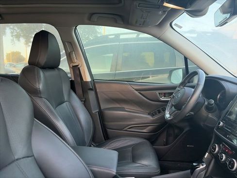 Used 2019 Subaru Forester Limited image 5