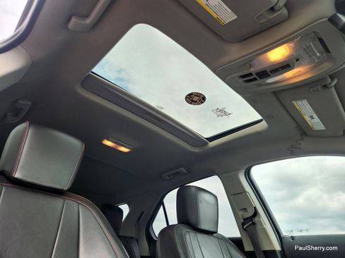 Used 2017 Chevrolet Equinox LT image 33