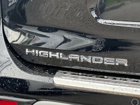 Used 2021 Toyota Highlander Platinum image 29