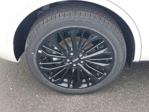 New 2026 Lincoln Corsair Premiere image 5