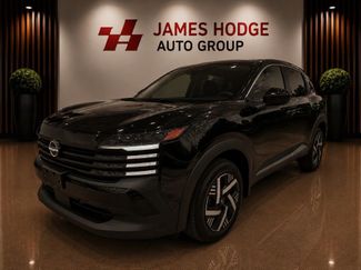 Used 2025 Nissan Kicks SV FWD video 1