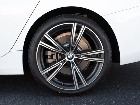 Used 2024 BMW 330i Sedan w/ Premium Package image 37