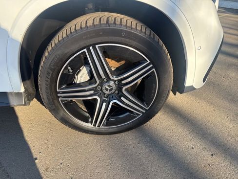 Used 2024 Mercedes-Benz GLC 300 4MATIC image 47