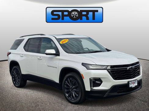Used 2023 Chevrolet Traverse RS AWD/4WD image 27
