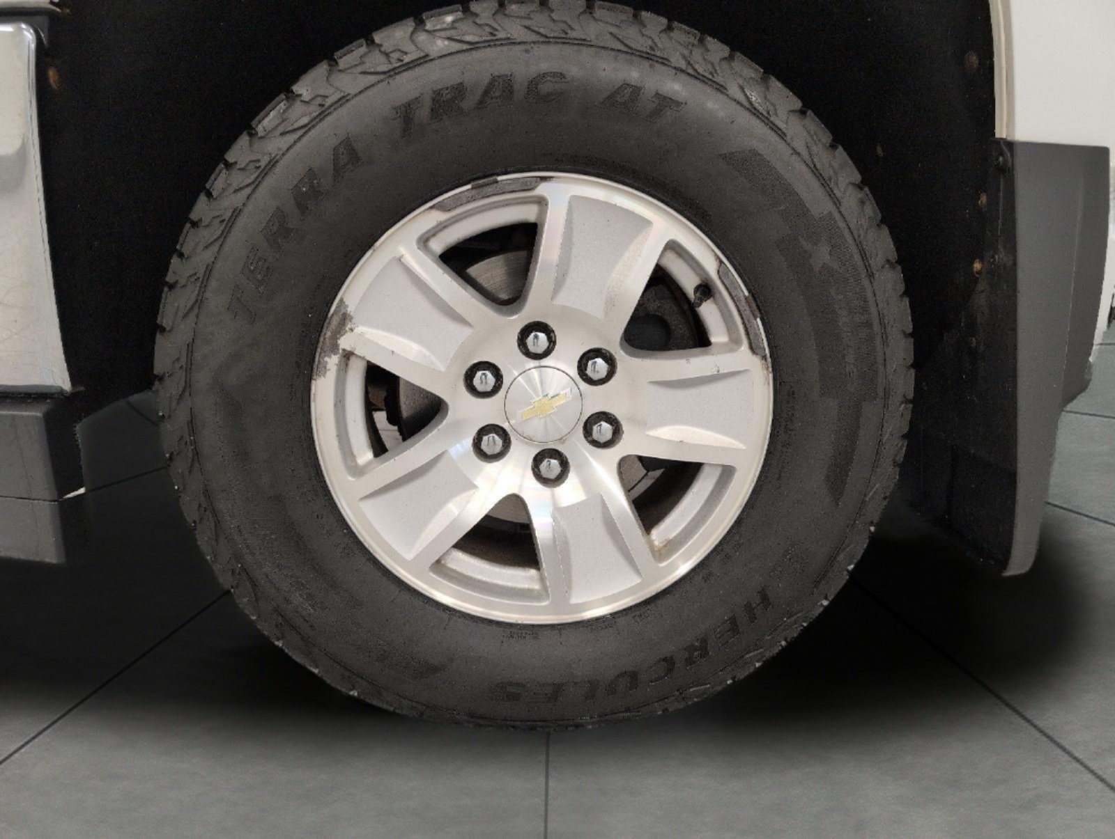 Used 2018 Chevrolet Silverado 1500 LT w/ Trailering Package RWD image 3
