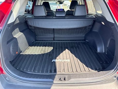 Used 2023 Toyota RAV4 Limited AWD/4WD image 30