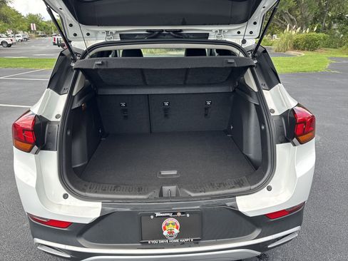 Used 2023 Buick Encore GX Preferred w/ Cold Weather Comfort Package image 35