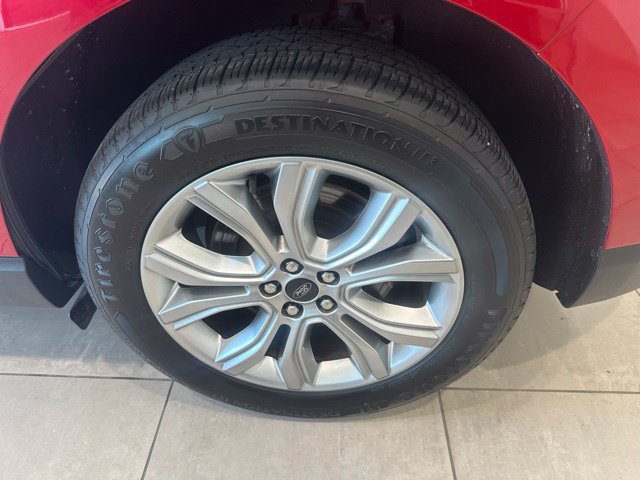 Used 2022 Ford Edge Titanium AWD/4WD image 5