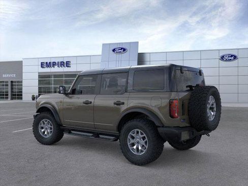 New 2025 Ford Bronco Badlands image 4
