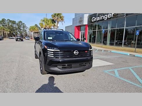 New 2026 Nissan Kicks SR w/ Illumination Package image 19