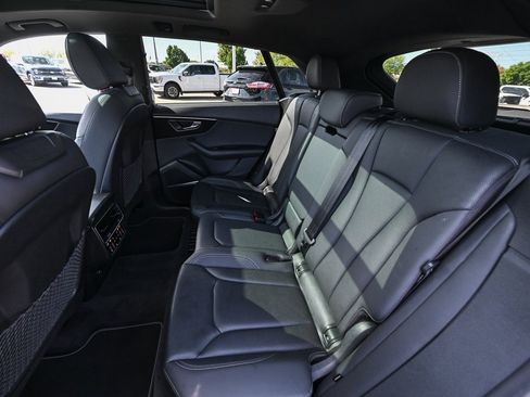 Used 2022 Audi Q8 Premium Plus image 22