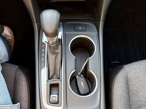Used 2022 Chevrolet Equinox LT FWD image 27