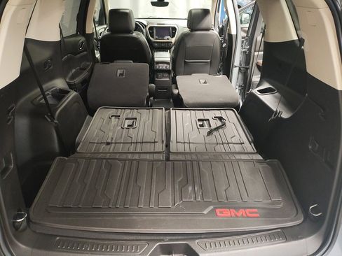 Used 2020 GMC Acadia Denali w/ LPO, Floor Liner Package image 16