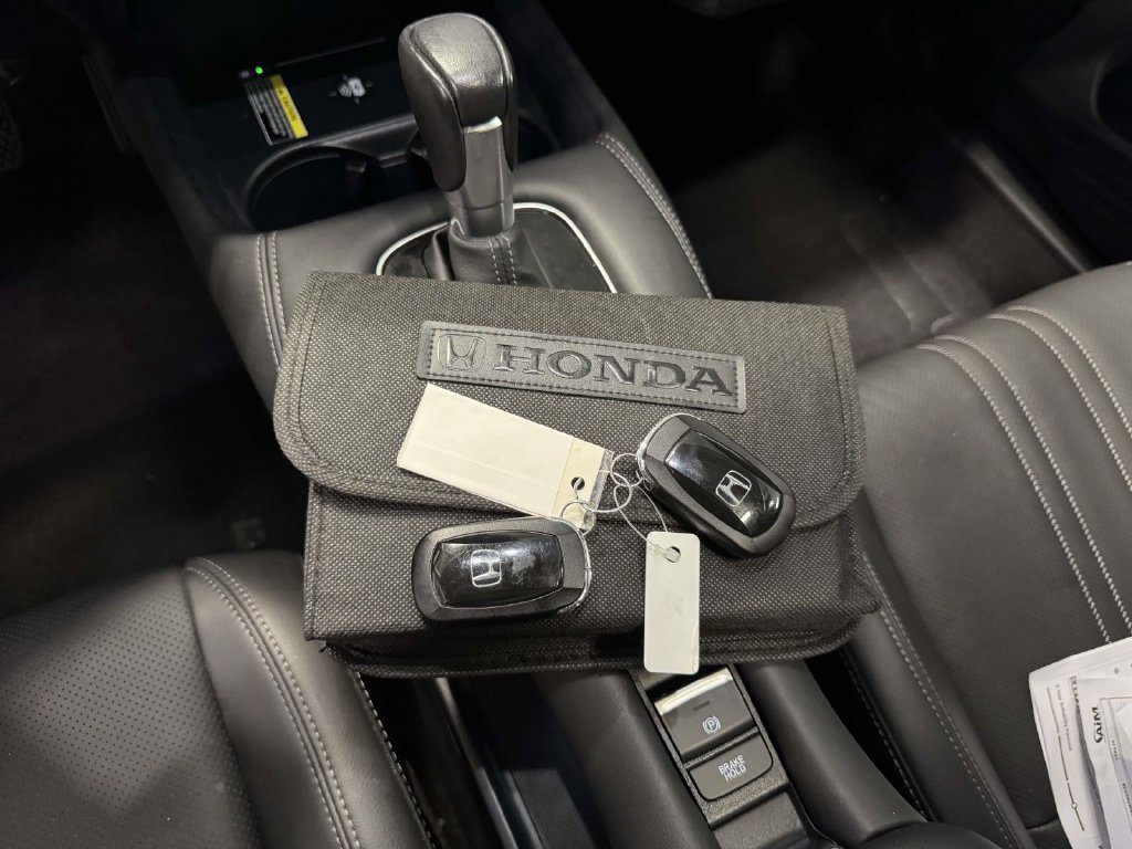 Used 2024 Honda HR-V EX-L image 31