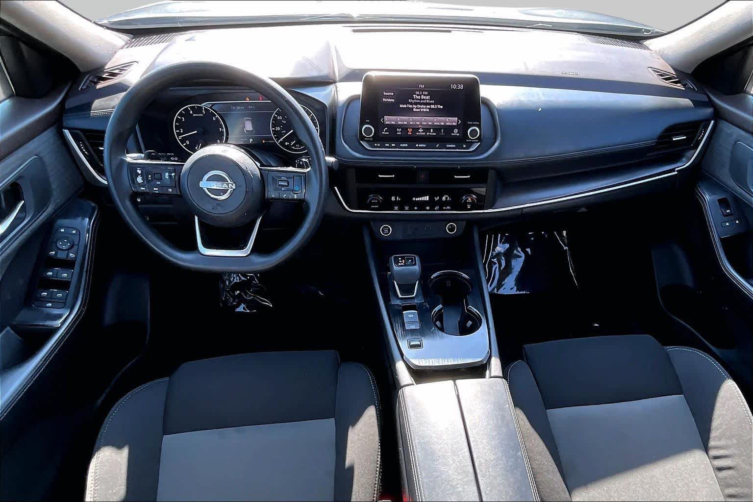 Used 2023 Nissan Rogue SV FWD image 13