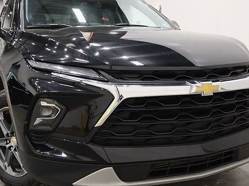 Used 2023 Chevrolet Blazer LT image 45