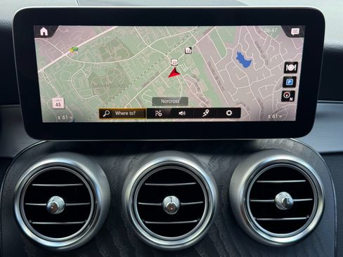 Used 2022 Mercedes-Benz GLC 300 image 24