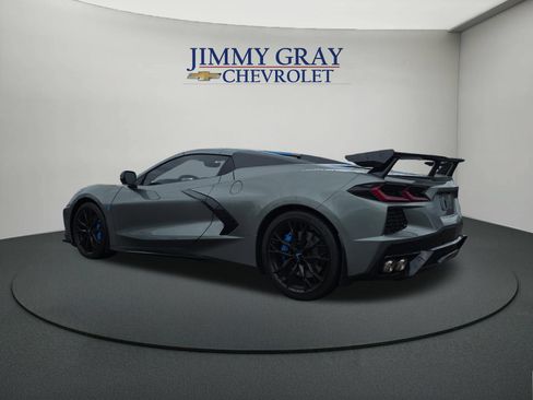 Used 2022 Chevrolet Corvette Stingray Premium Conv w/ Z51 Performance Package RWD image 3