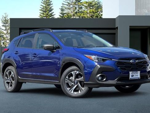 New 2025 Subaru Crosstrek 2.0i Premium image 2
