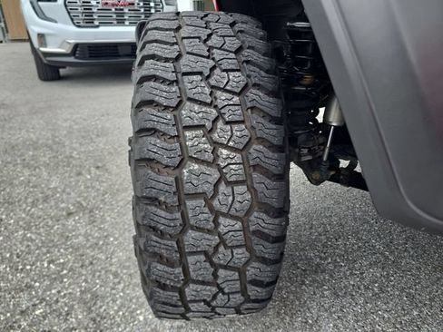 Used 2019 Jeep Wrangler Sport AWD/4WD image 29