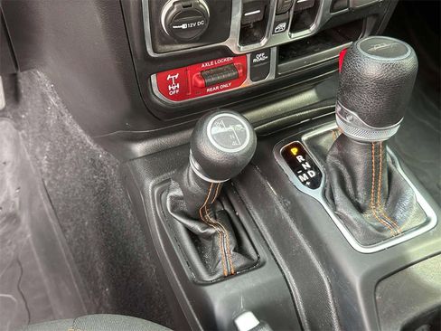 Used 2023 Jeep Gladiator Mojave w/ LED Lighting Group image 30