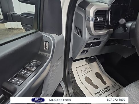 Used 2022 Ford F150 XLT w/ XTR Package image 30