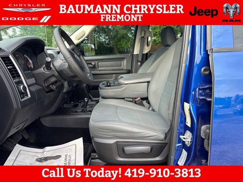 Used 2017 RAM 2500 Tradesman w/ Chrome Appearance Group AWD/4WD image 9