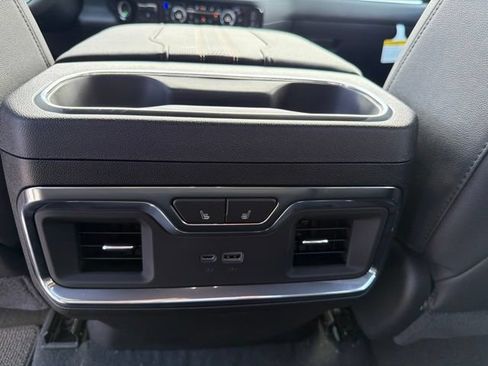 New 2026 Chevrolet Silverado 1500 High Country w/ Technology Package AWD/4WD image 24