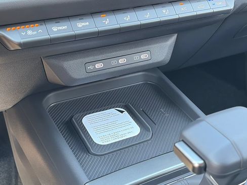New 2027 Kia Seltos S FWD image 21