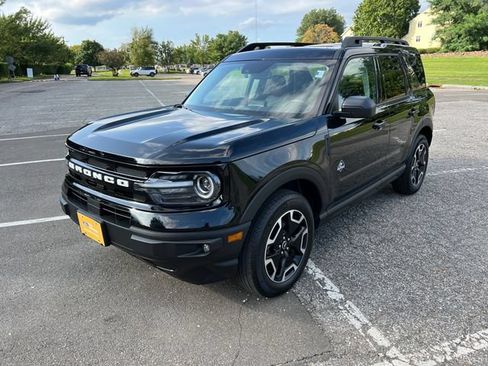 Used 2023 Ford Bronco Sport Outer Banks w/ Tech Package AWD/4WD image 5