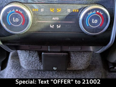 Used 2023 Land Rover Range Rover SE image 16