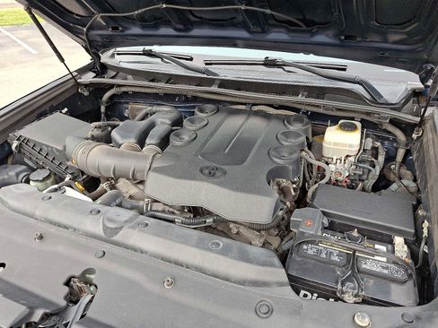 Used 2014 Toyota 4Runner SR5 Premium image 27